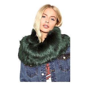 ✨Long Soft Fluffy Warm Faux Fur Scarf Dark Green
